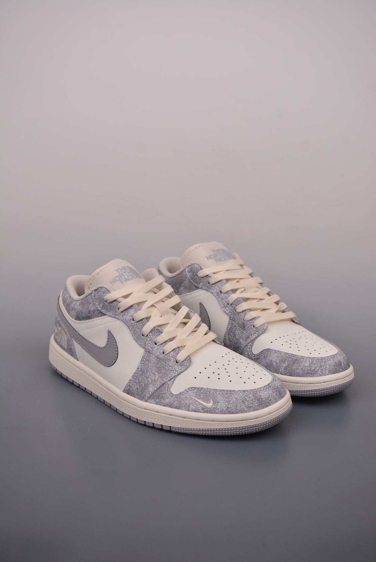 The North Face x Air Jordan 1 Low OG Grey Beige DC2024-023