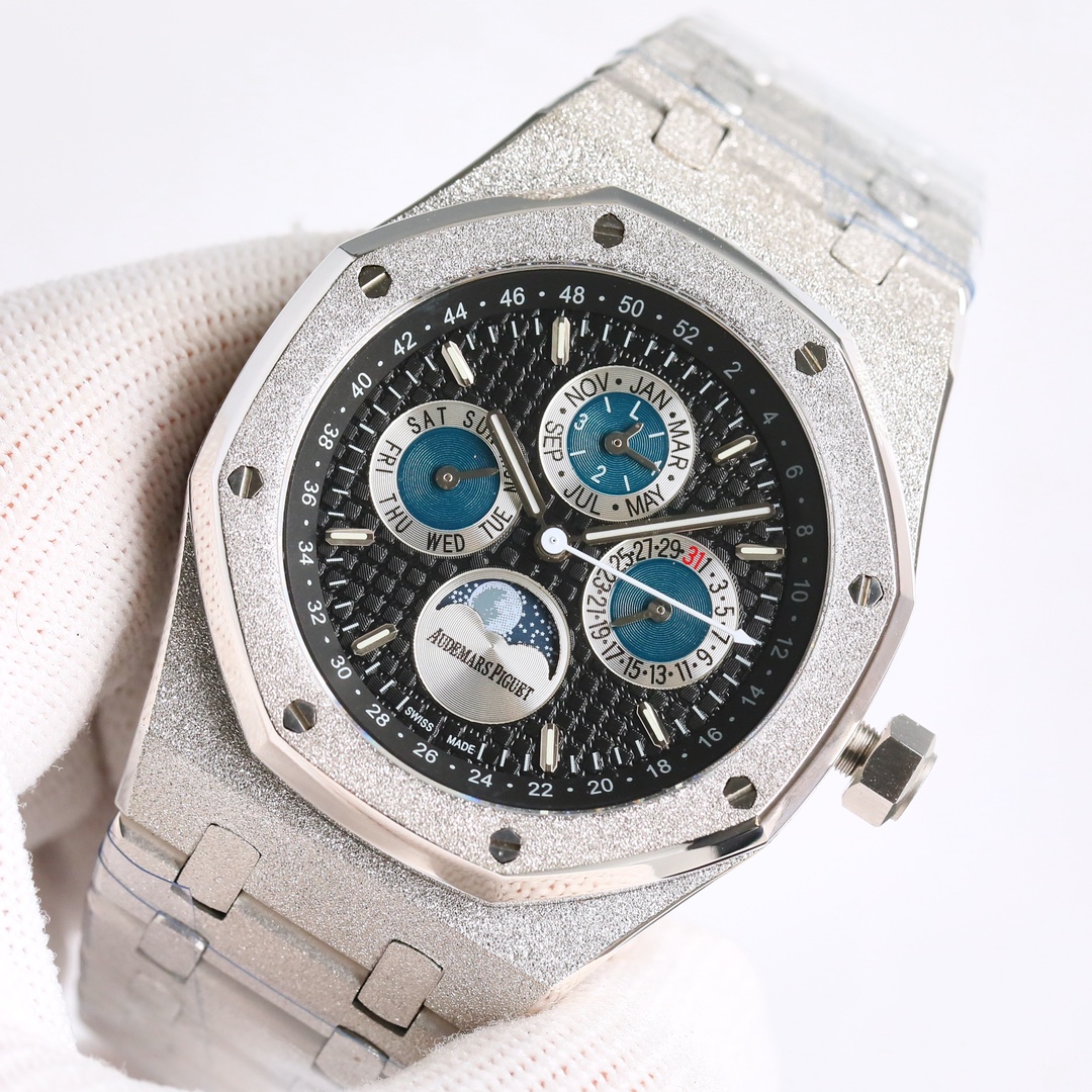 Audemars Piguet Royal Oak Series 26574 Series