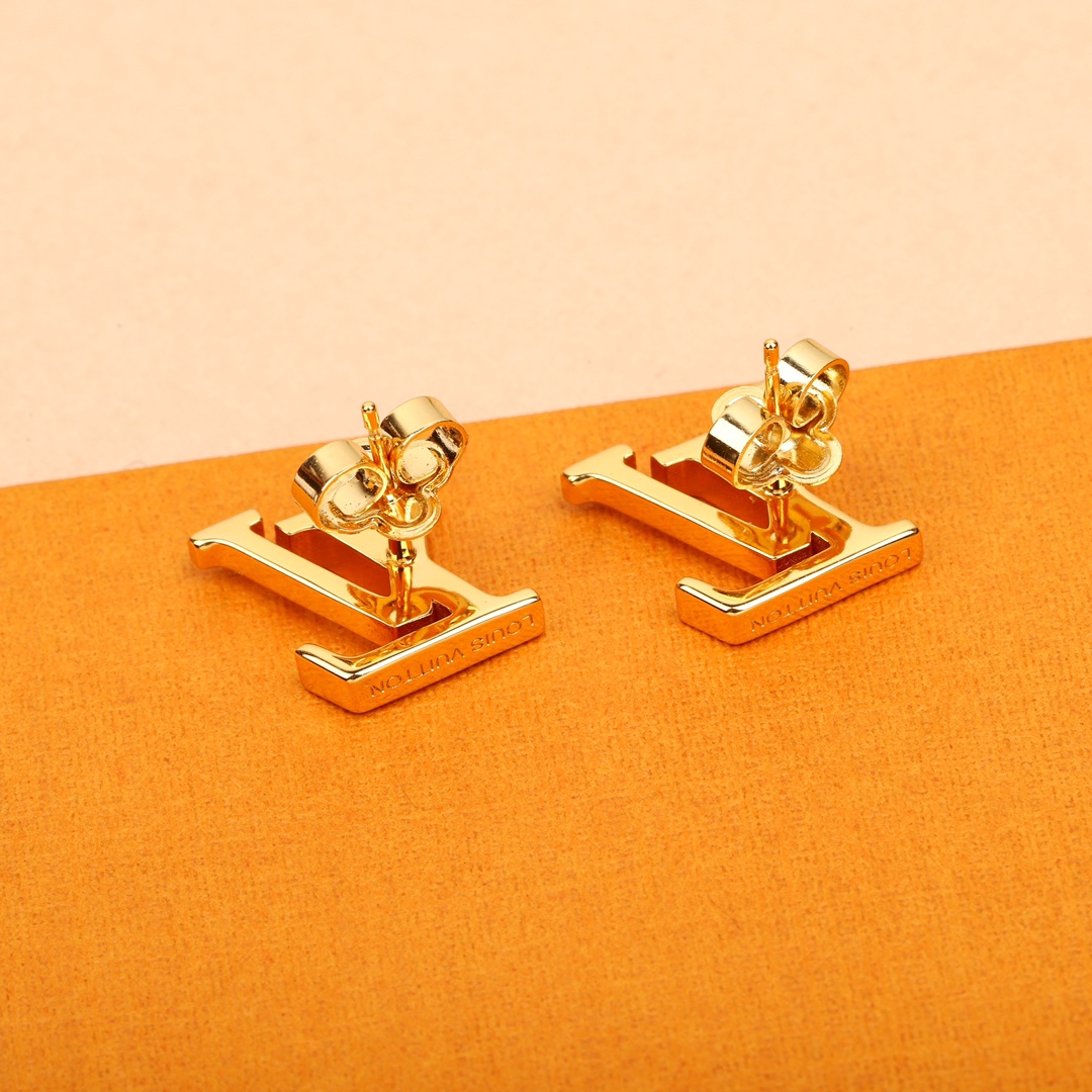 Louis Vuitton Pink Set Earrings