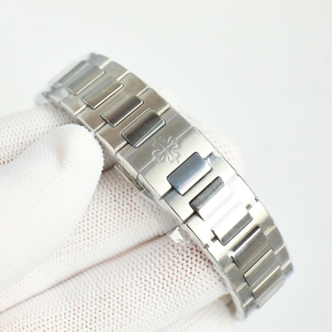 Patek Philippe GR Fac Nautilus 5711 Series