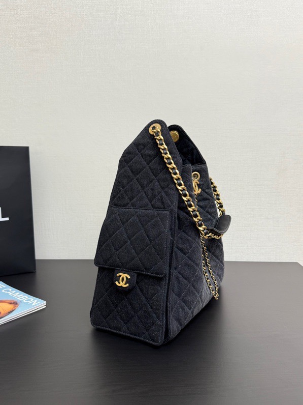 Chanel 25A Bucket Drawstring Bag Denim 99463