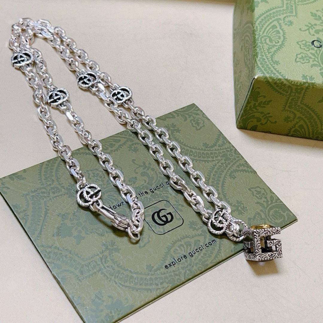 Gucci Anger Forest Series Diamond Hollow Cube Vintage Necklace