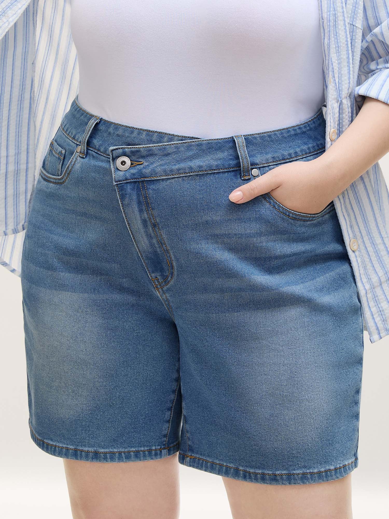 Overlap Whiskered Wash Straight Denim Shorts