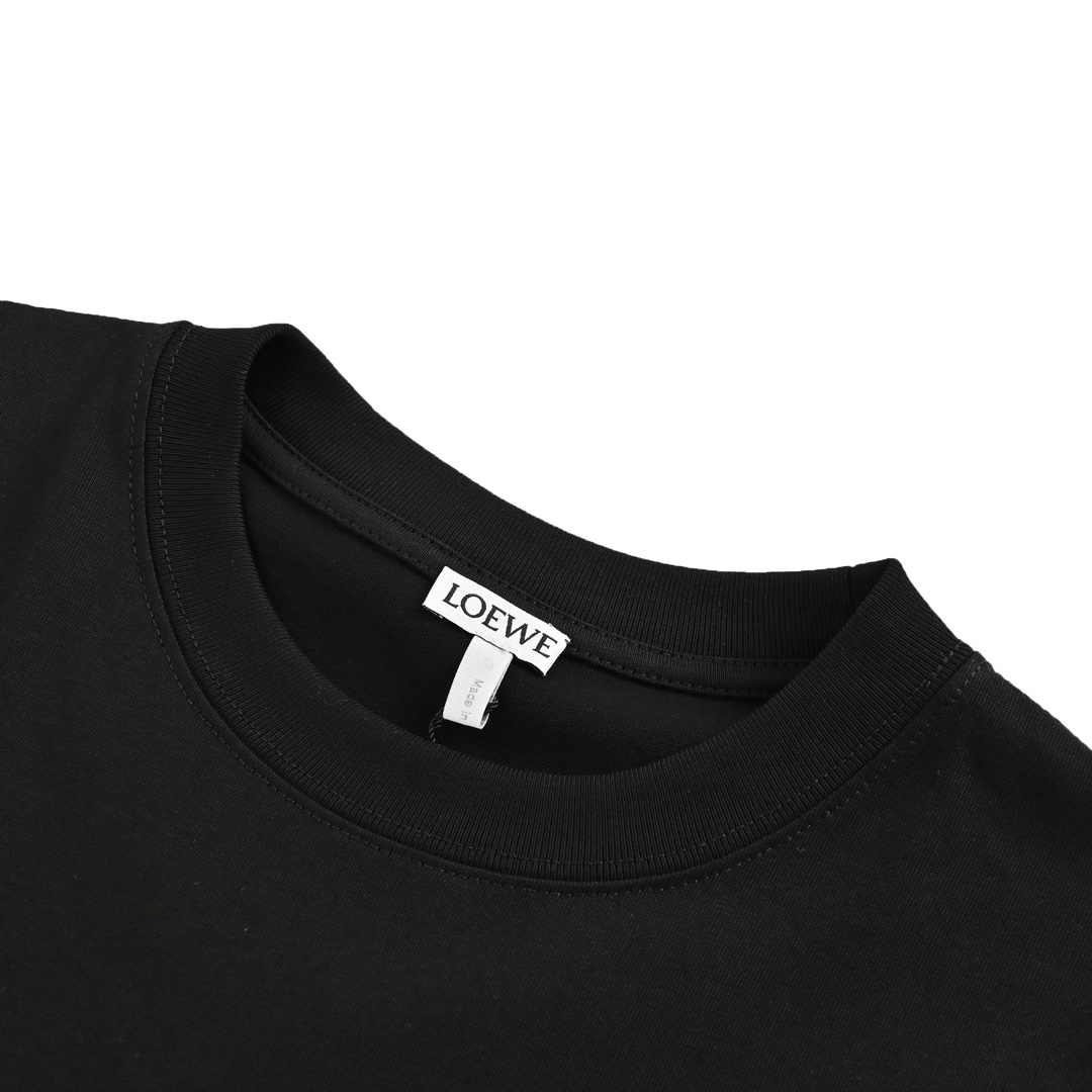 Loewe 24ss short sleeve with embroidered logo on pocket