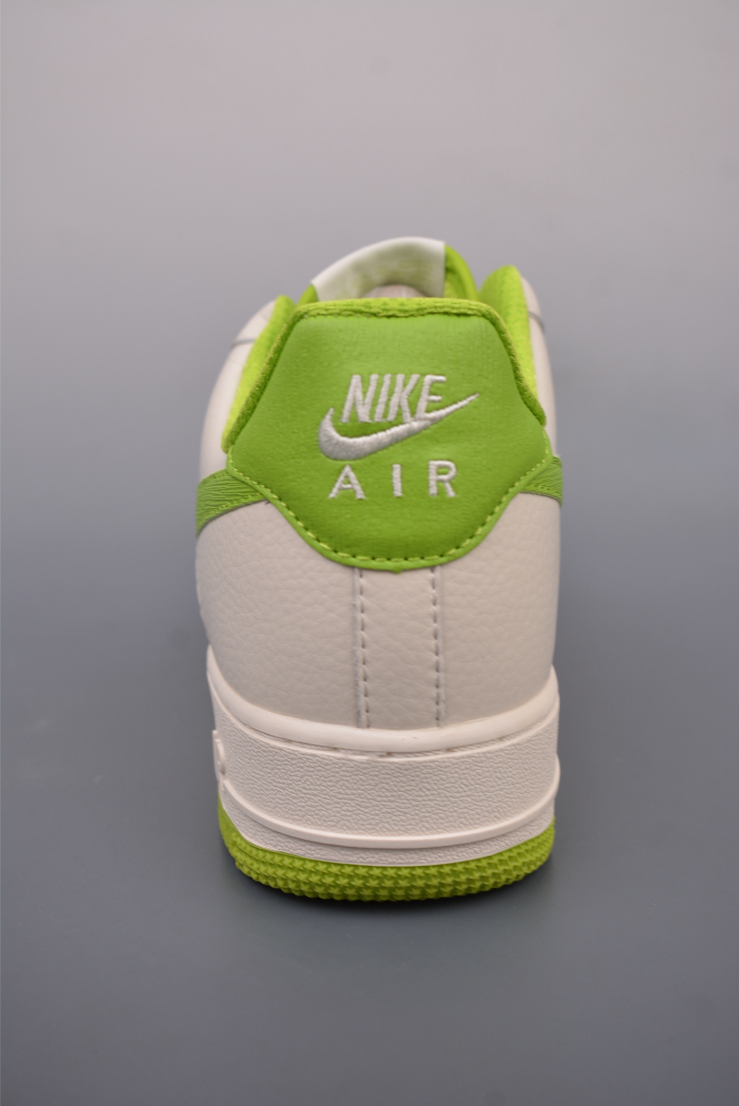 Nike By You Air Force 1'07 Low Retro SP Leather Off-White Green PR0026-312