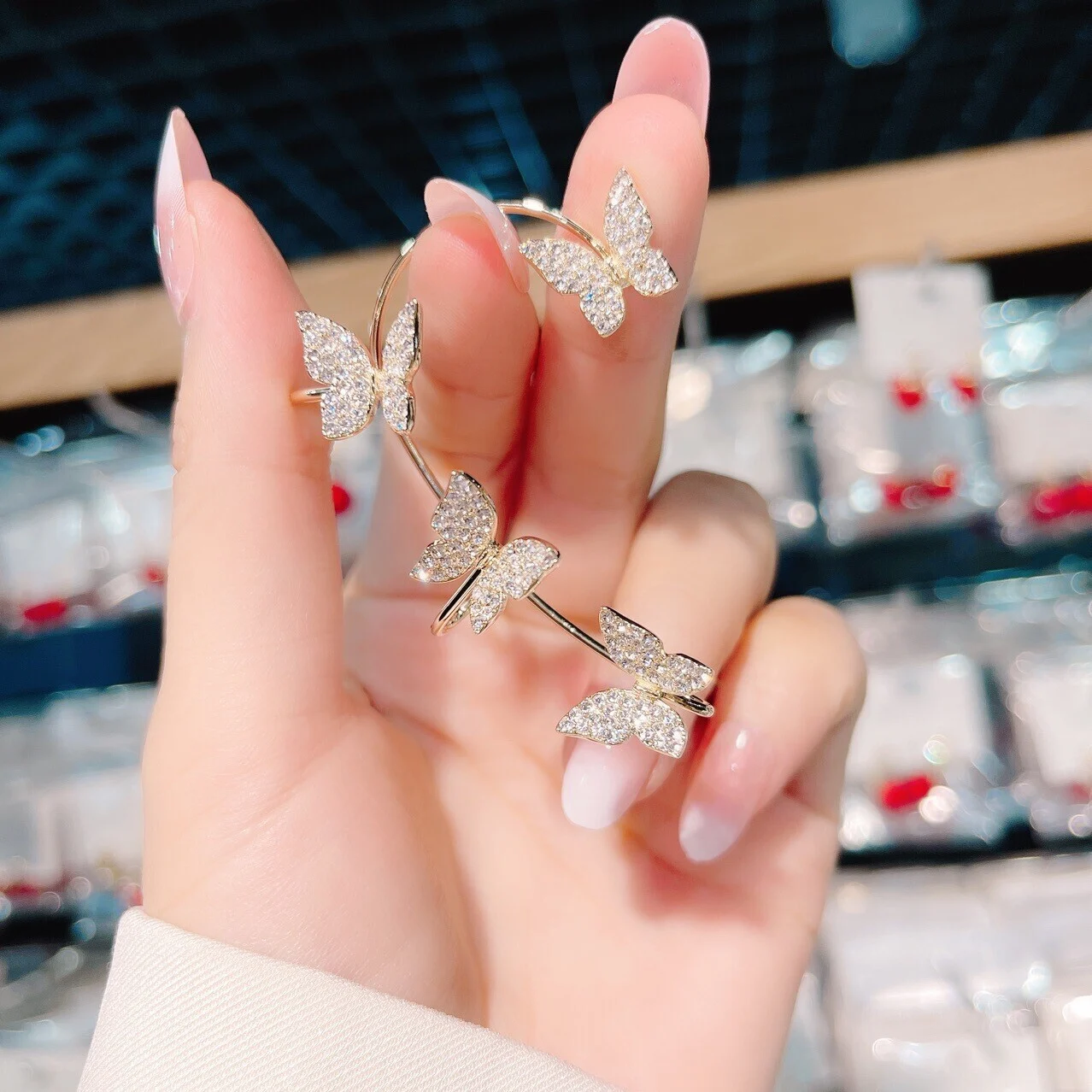 🔥Last Day 50% OFF🔥✨2023 New Release! Butterfly Tassel Style Zircon Earrings