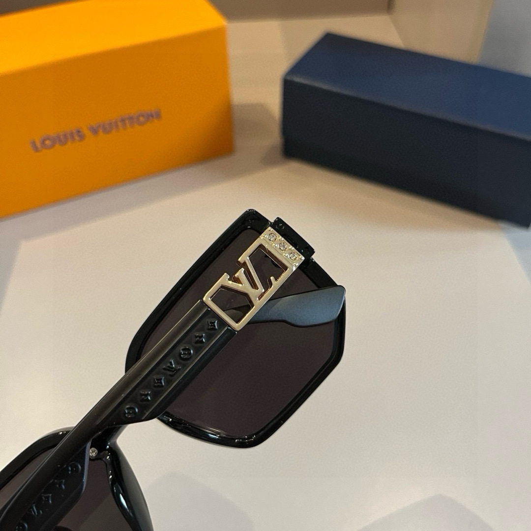 Louis Vuitton Square Frame Sunglasses