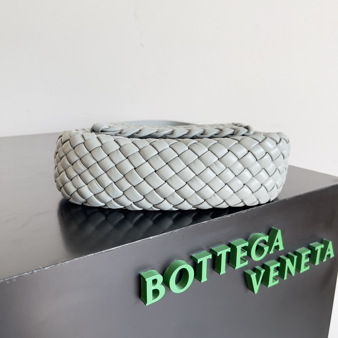 Bottega Veneta mini cobble bag 762711