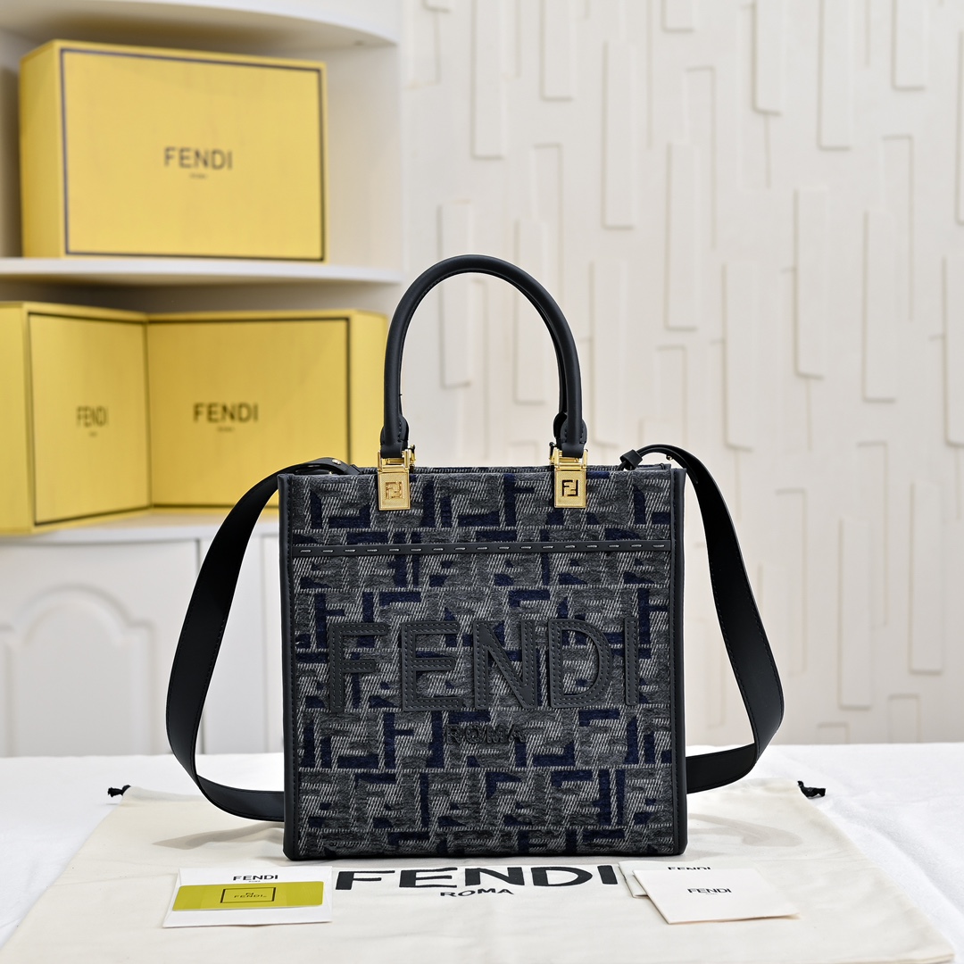 FENDI 0FÉŃĎI TOTE BAG 3364