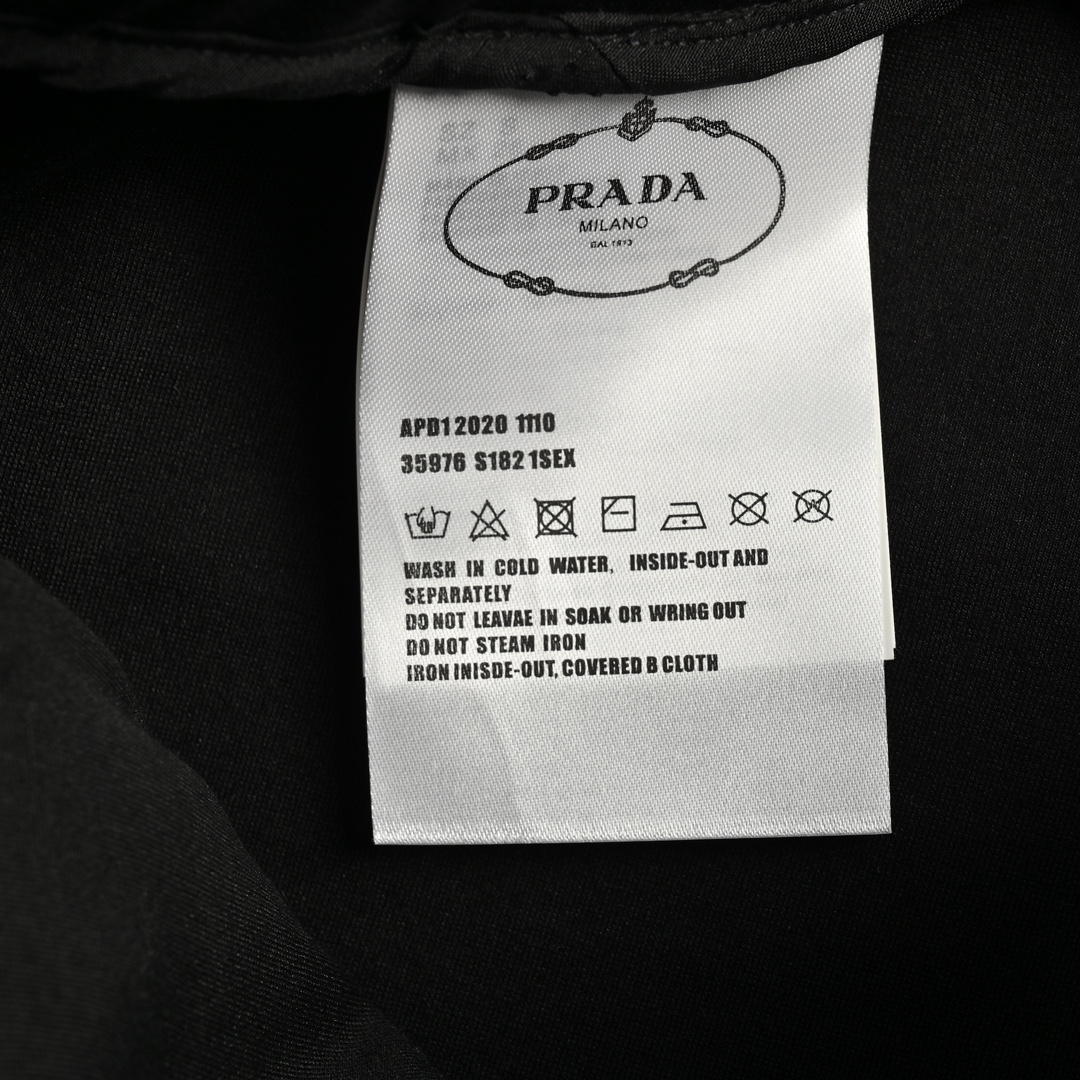 Prada 24Fw zip pocket side webbing trousers