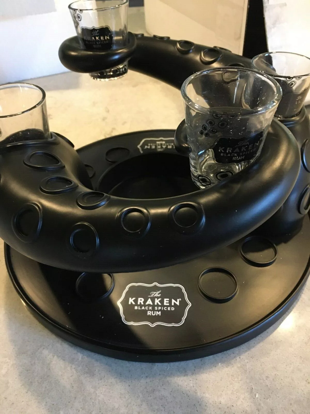 Collector's Kraken Tentacle Shot Glass Display With 4*Shot Glasses