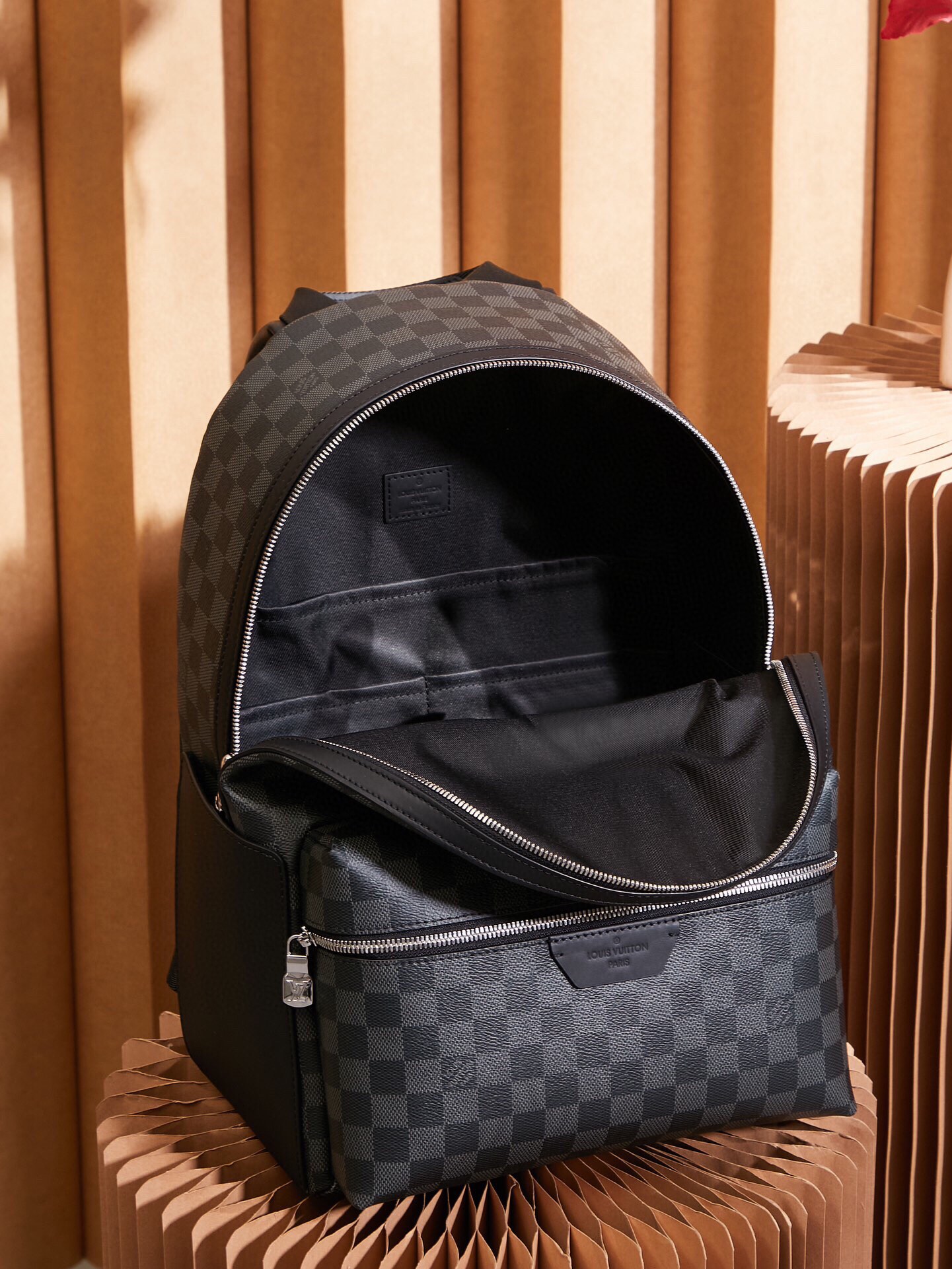 Louis Vuitton Discovery Backpack N40514