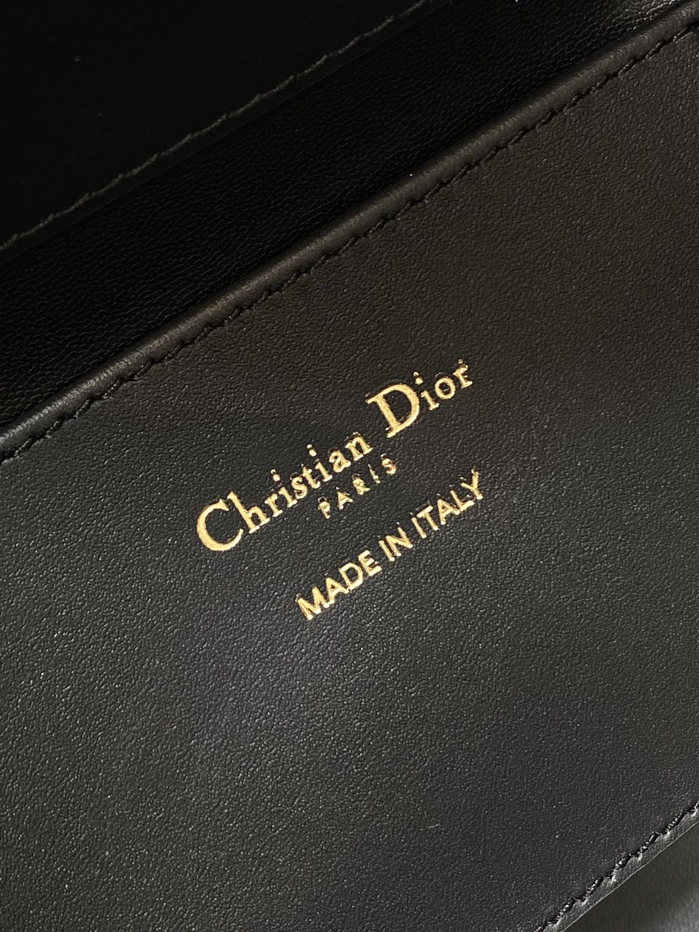 Dior Toujours vertical series small