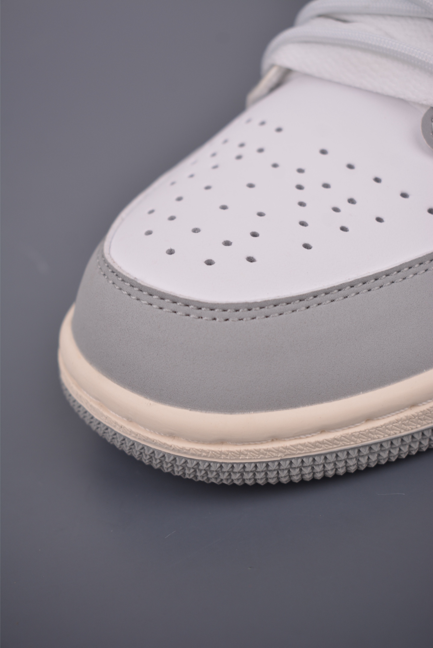 Air Jordan 1 Low “Thousands of Clouds Deconstructed Strap” FQ7687-300