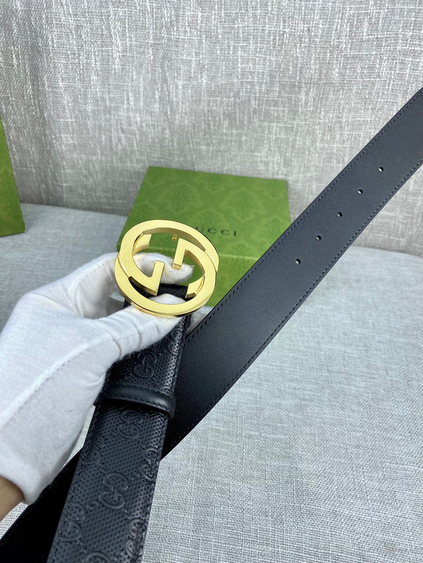 Gucci black embossed leather belt width 4.0CM