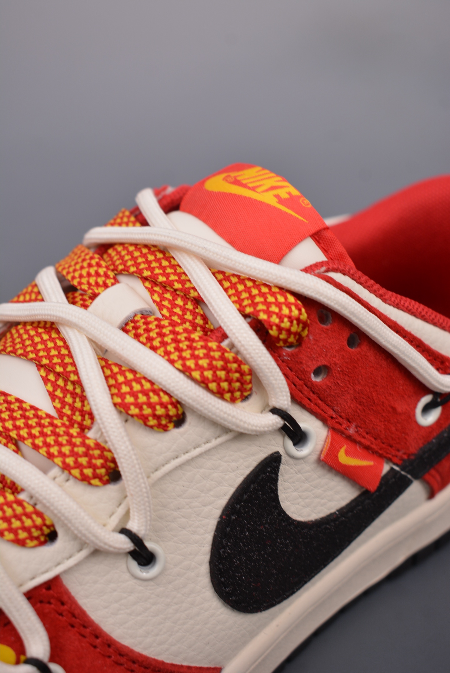 Nike SB Dunk Low Retro Sneakers 2025 Snake Year Limited Edition SJ2068-313