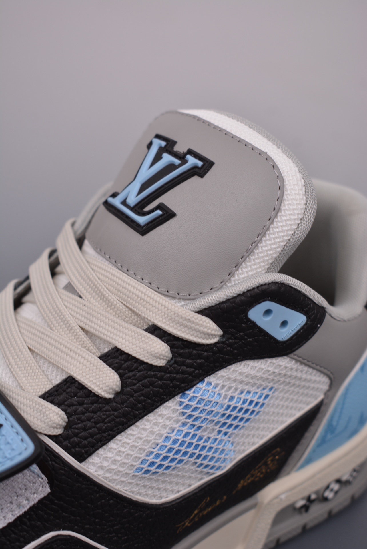 Louis Vuitton Trainer Sneaker Low Black Gray Blue 1AC50W