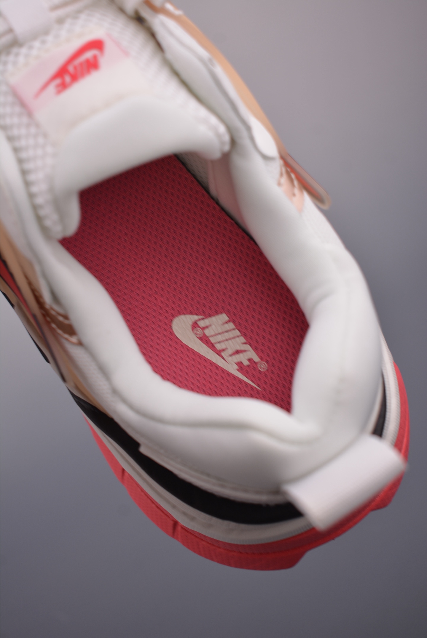 Nike V2K Runtekk 