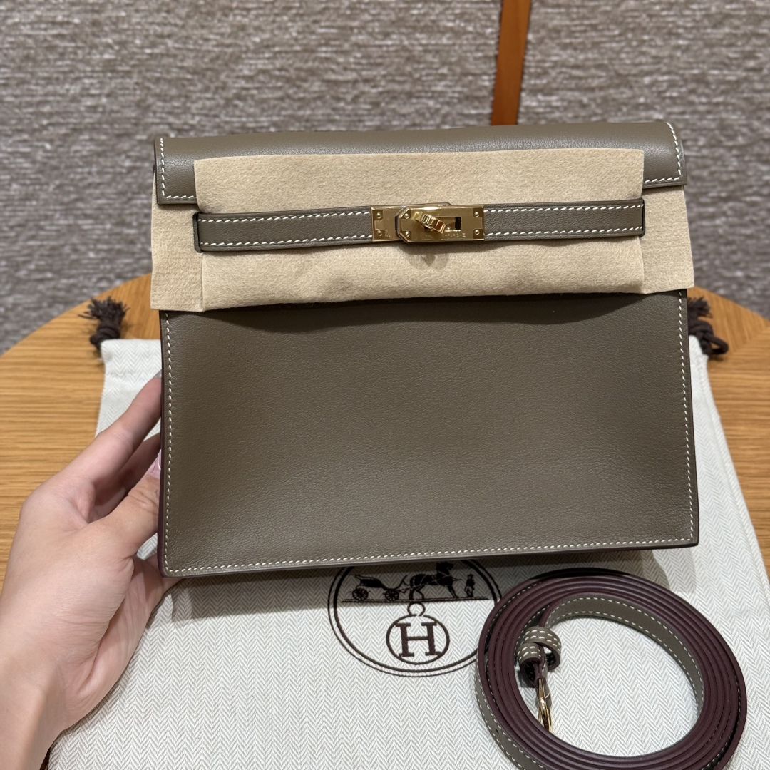 Hermès Kelly Danse 18Etoupe Handbag (Handmade to order)