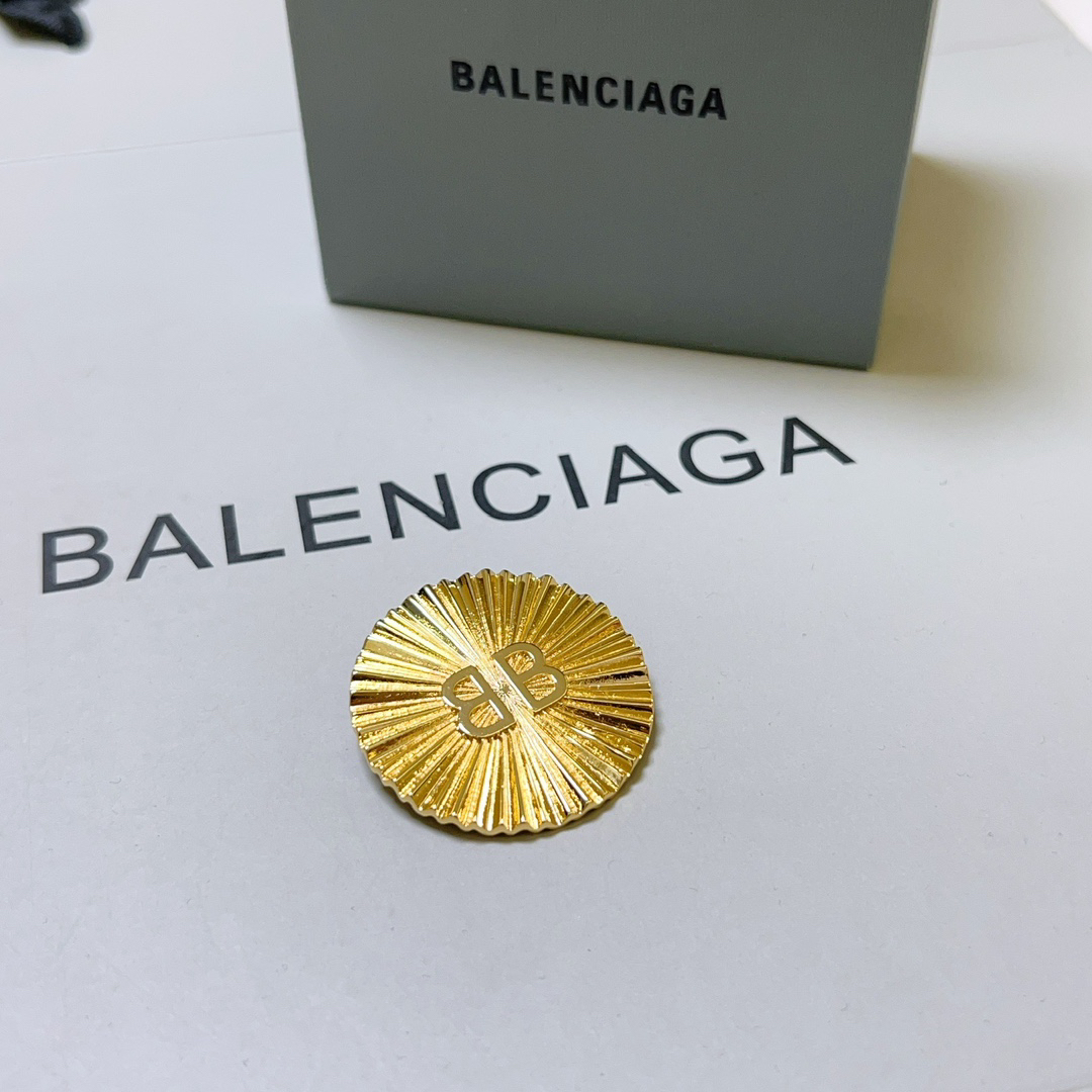 Balenciaga simple floral brooch
