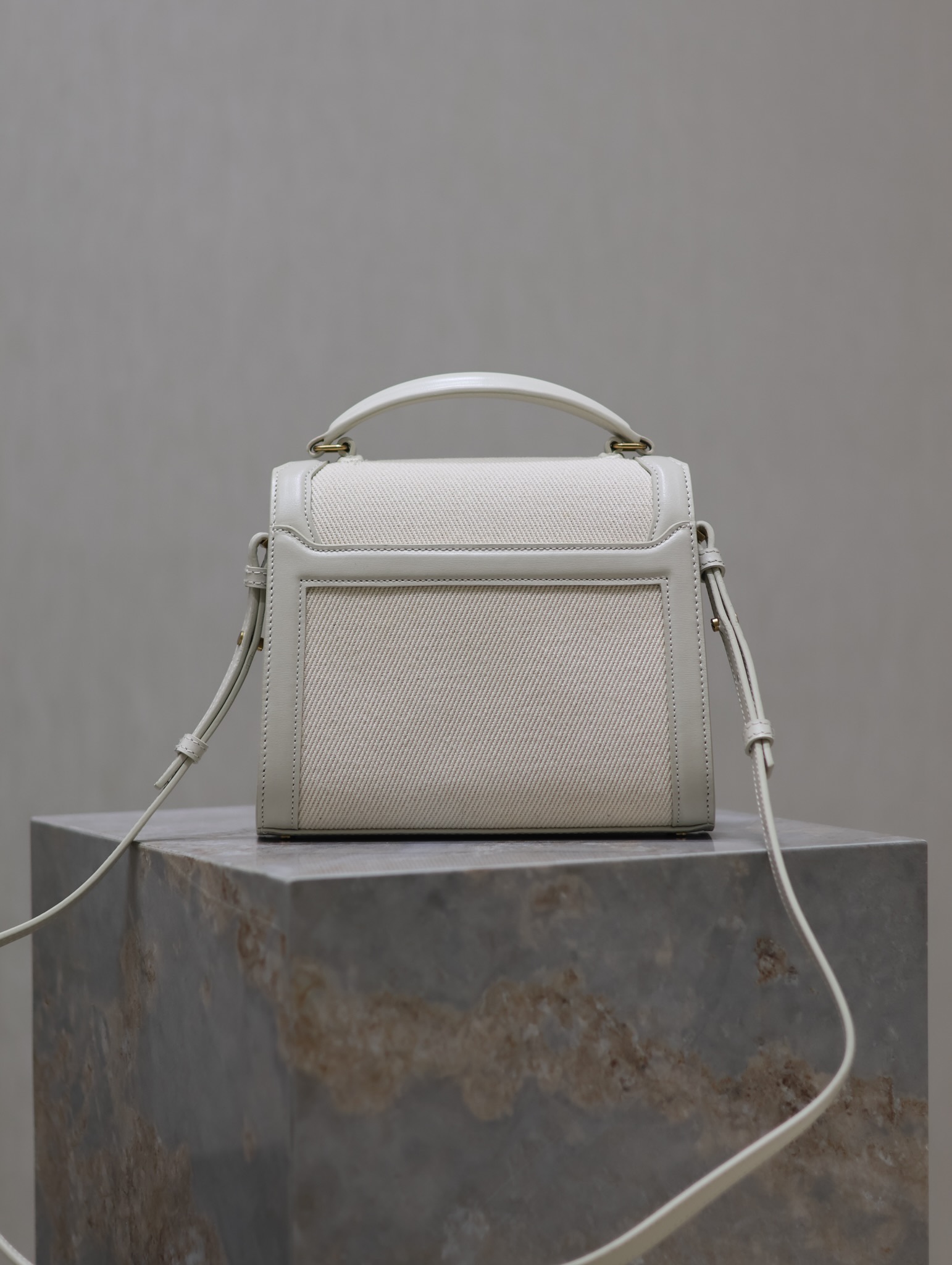 Yves Saint Laurent CASSANDRA mini handbag 602716