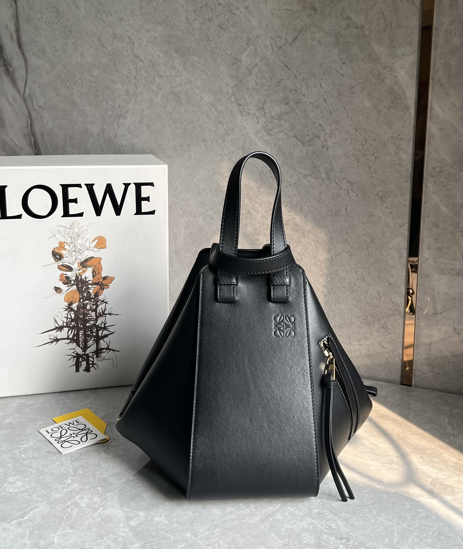 Loewe Hammo bag 0216