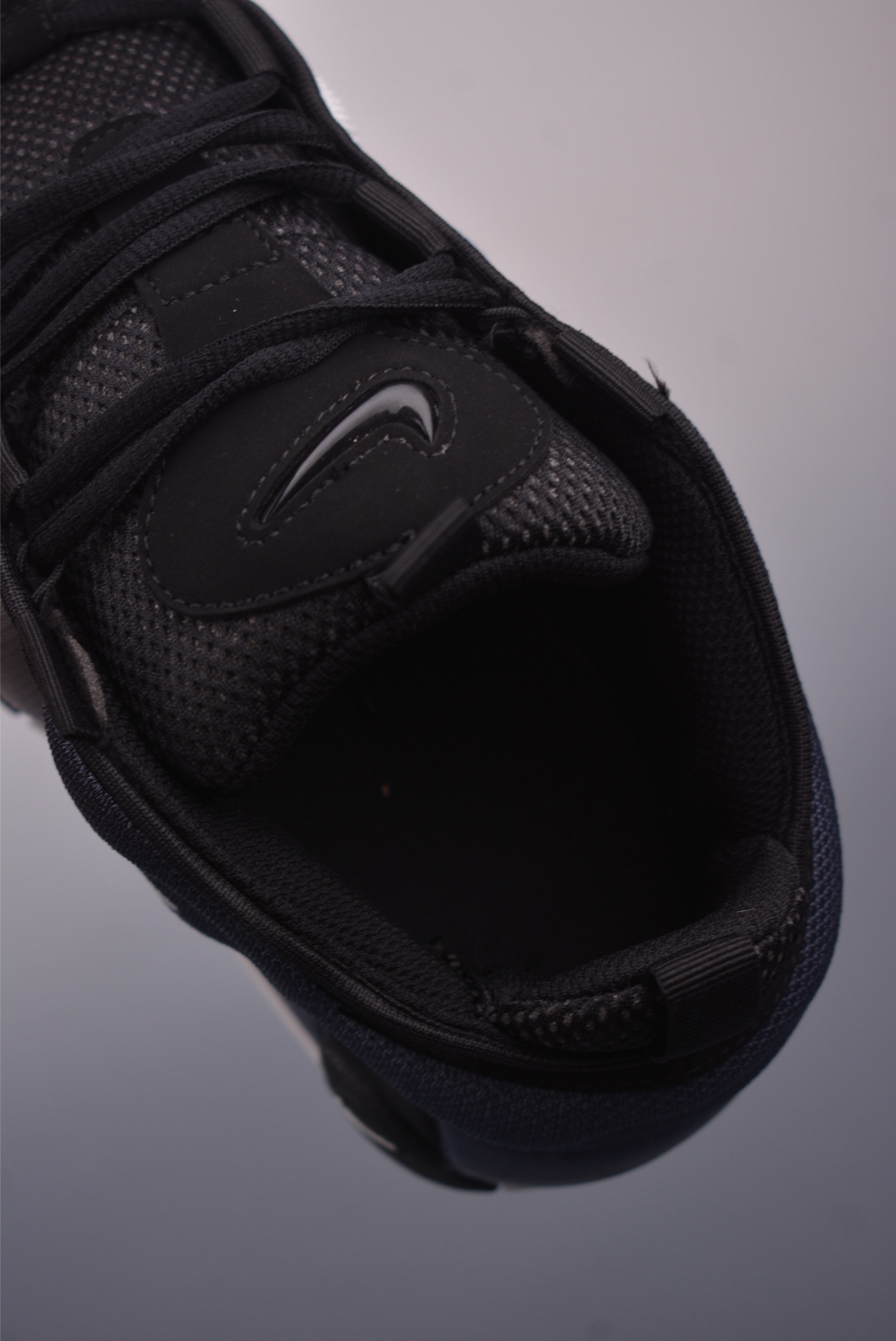 Nike Air More Uptempo Low 