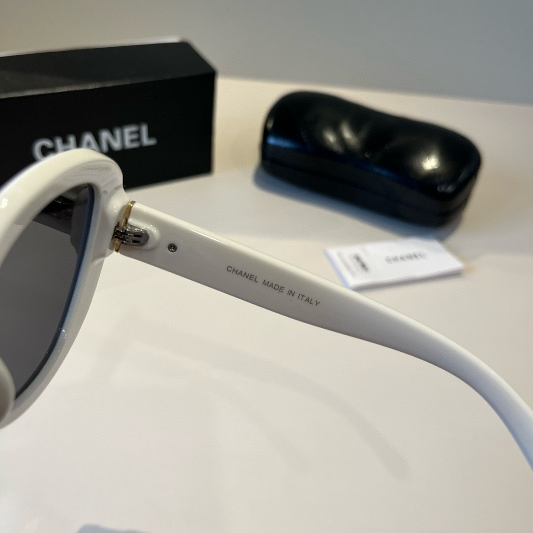Chanel round frame sunglasses