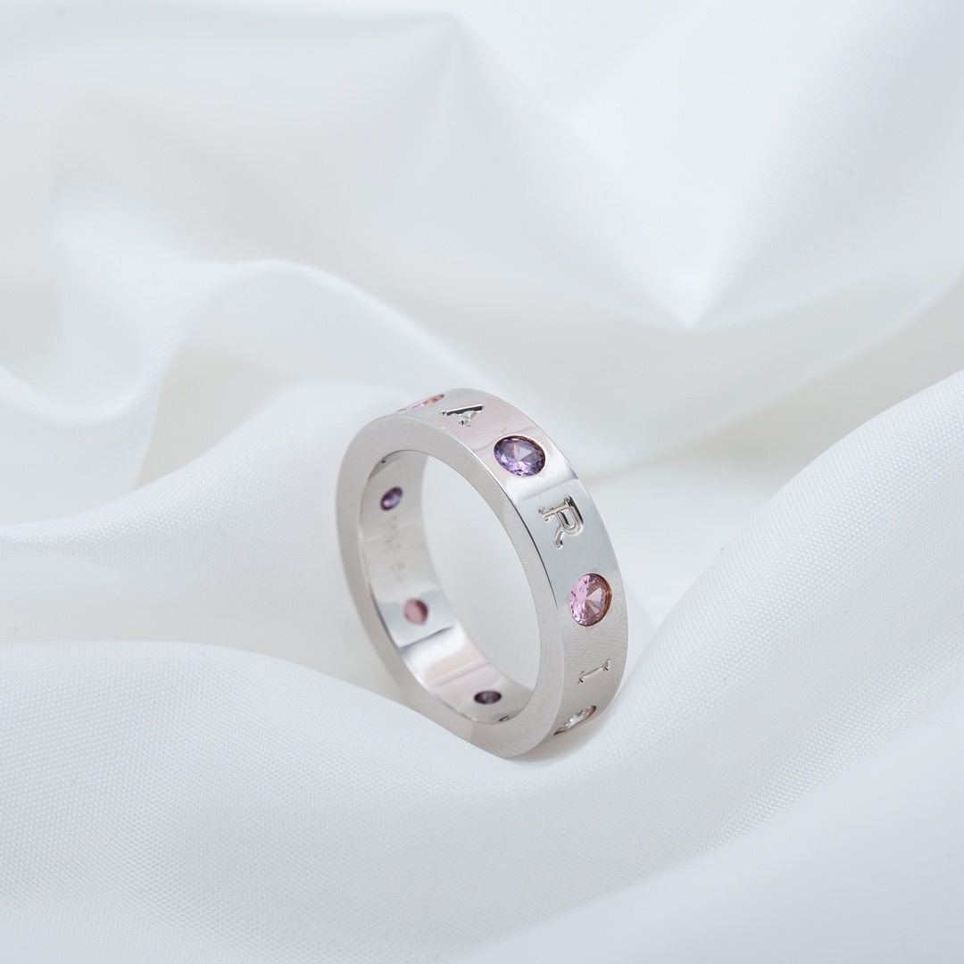 Bulgari logo diamond ring