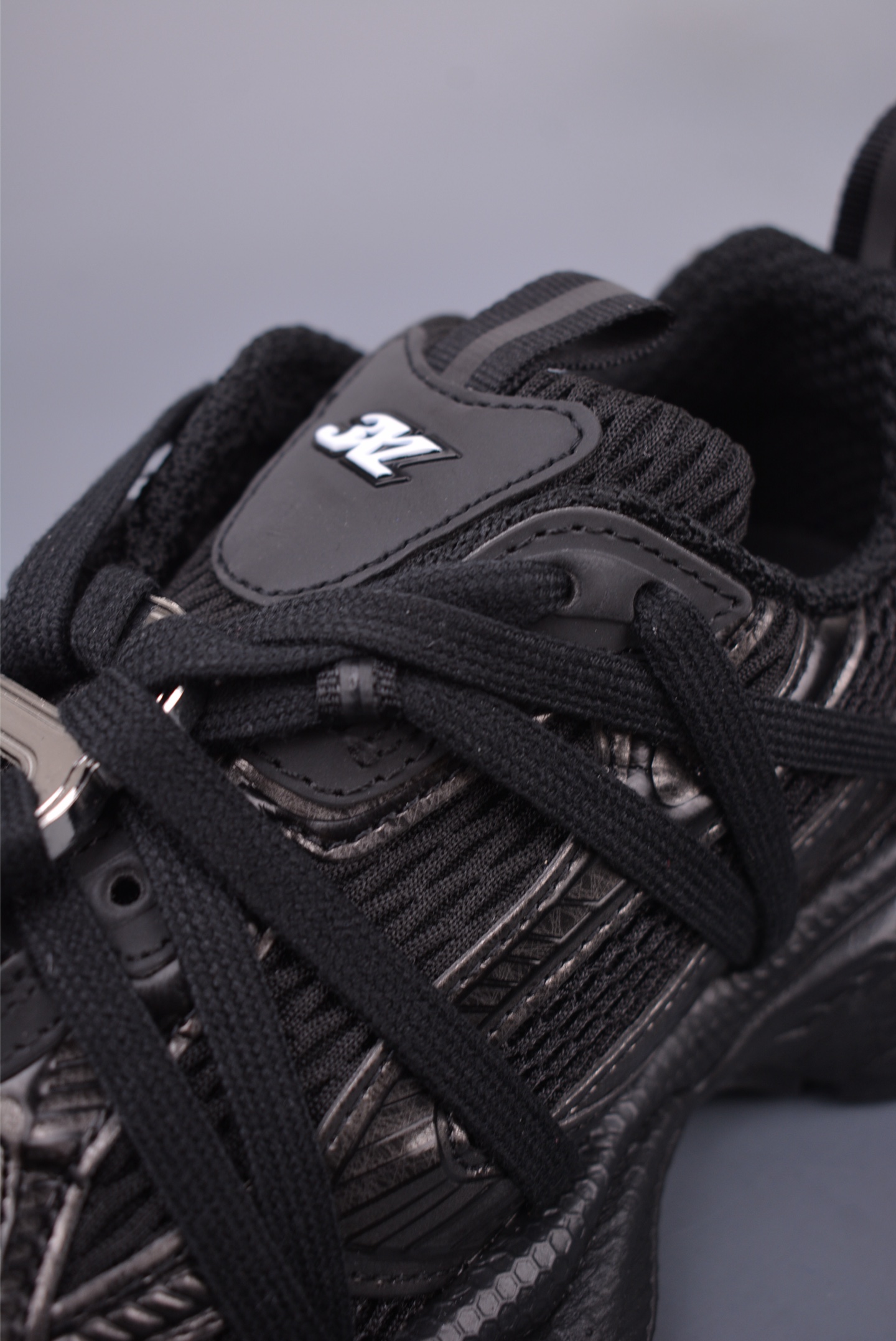BALENCIAGA 3XL Sneakers 3+ 