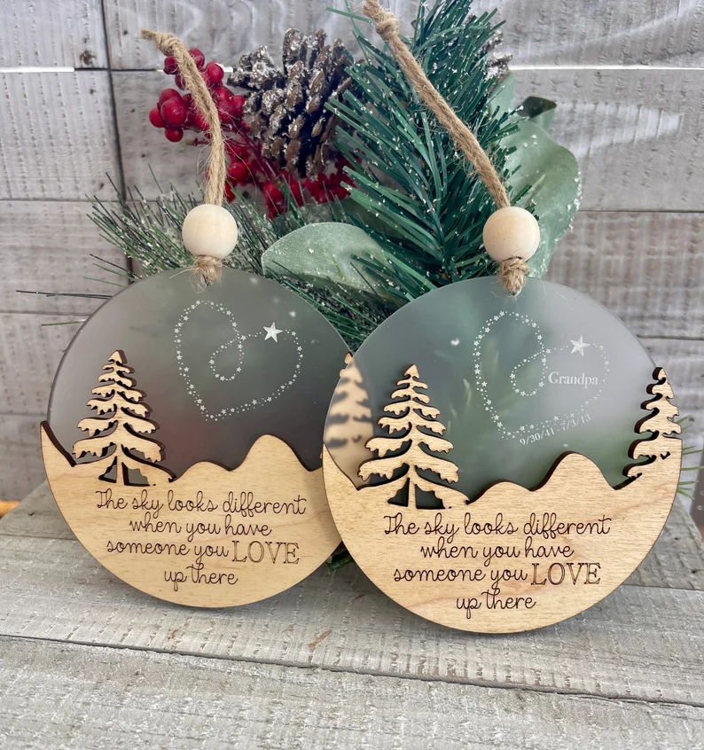 Personalized Memorial Ornament——The sky looks different when you have someone you love up there