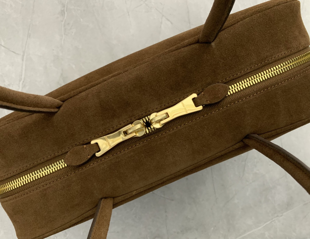 Miu Miu Deer Velvet Briefcase 5BB117