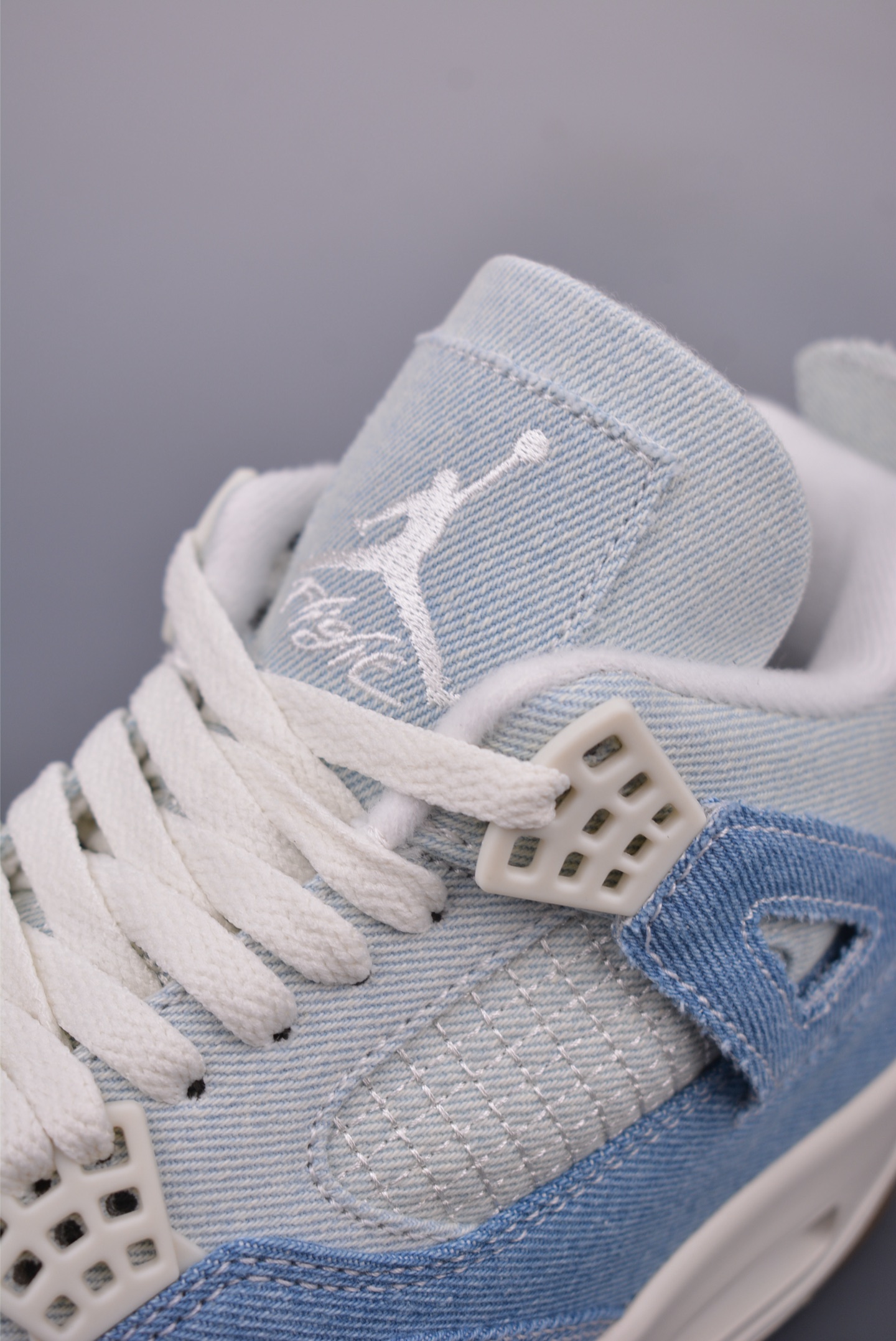 Air Jordan 4 Retro Denim Worn Blue Sneakers IB6716-100