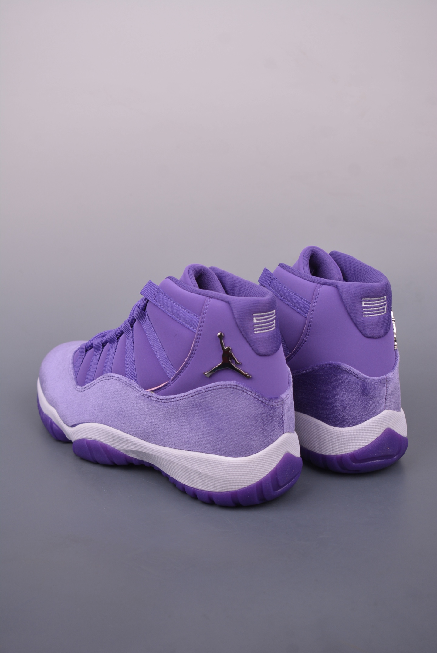 Air Jordan 11 Retro Lavender CT8012-555