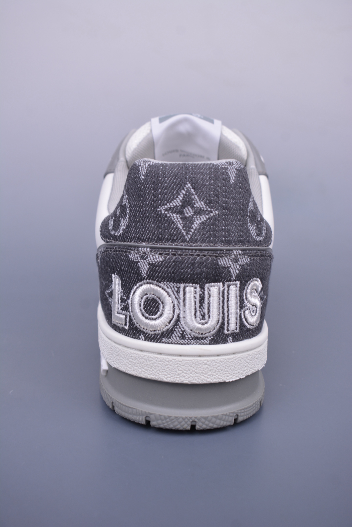 Louis Vuitton Trainer Sneaker Low 