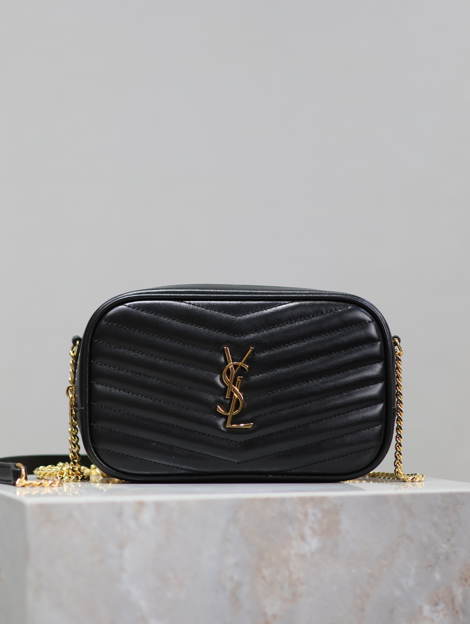 Yves Saint Laurent Lou mini bag 585040