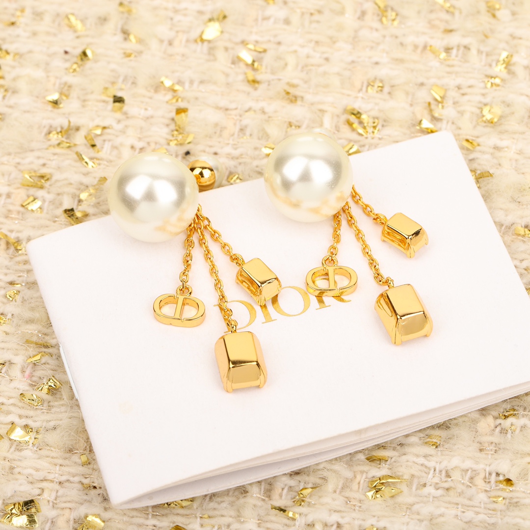 Dior large and small pearl tassel rhinestone earrings