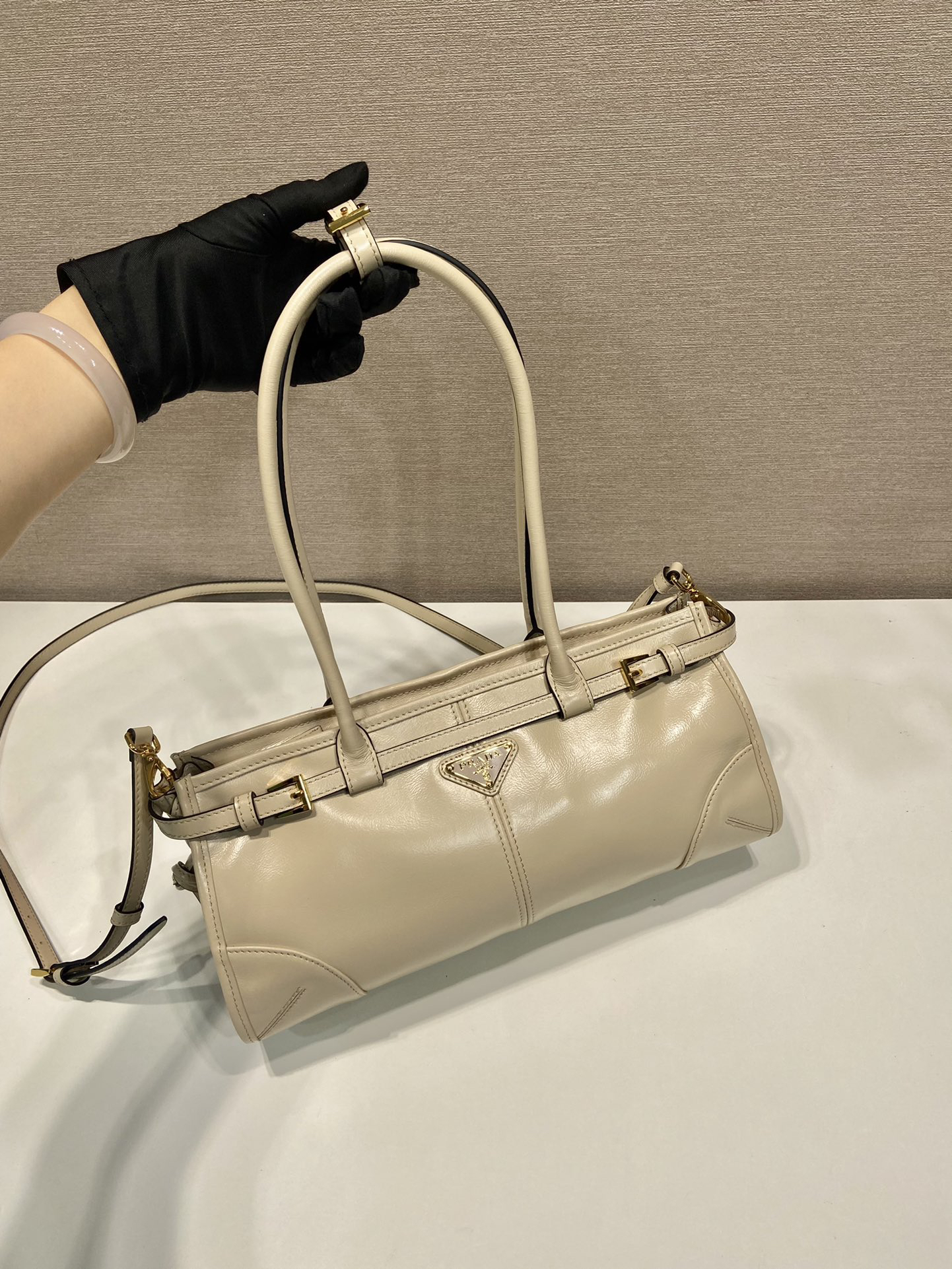 Prada lussolf waxed leather handbag 1BA426