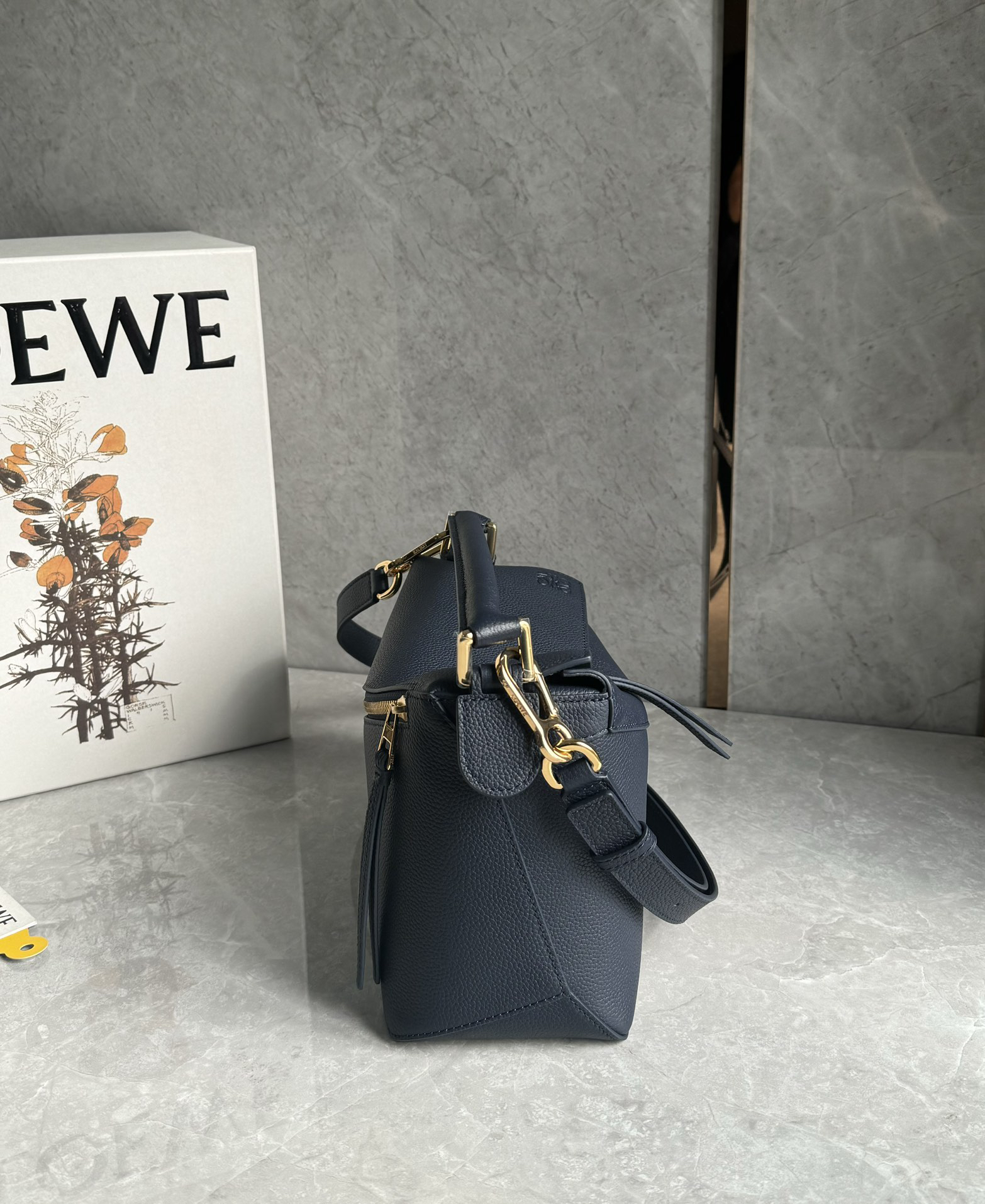 Loewe suede colorblocked zzle bag 0681