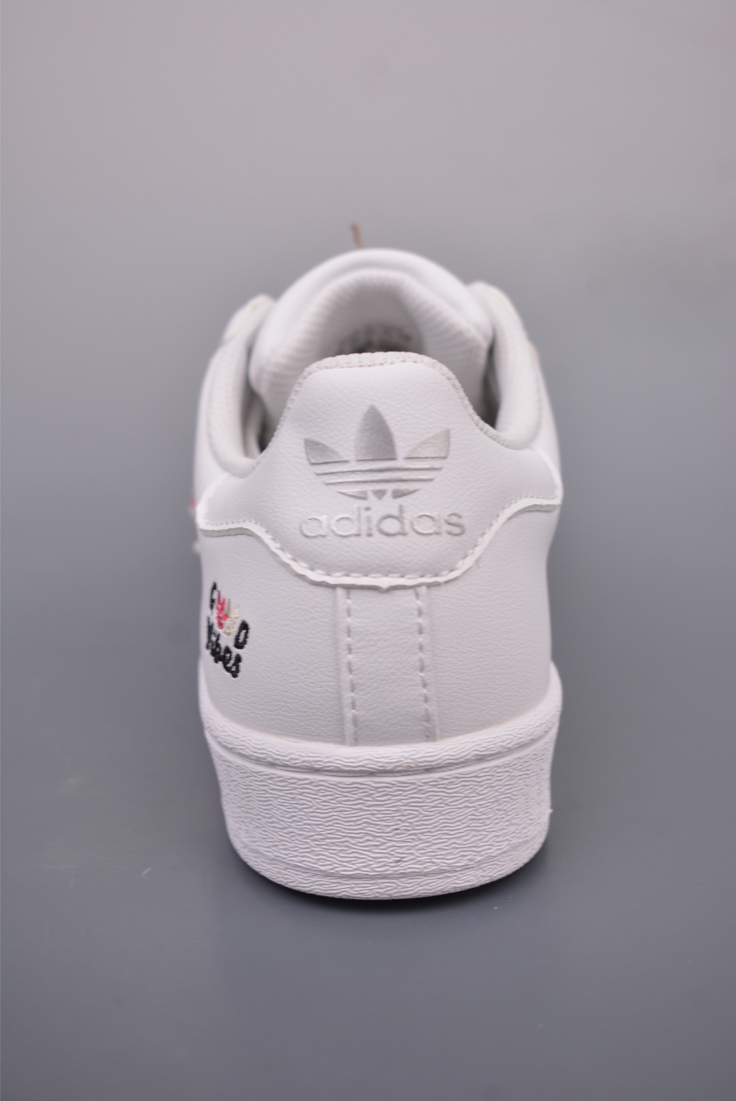 Adidas Originals Superstar Whit Black Beaded HP7828