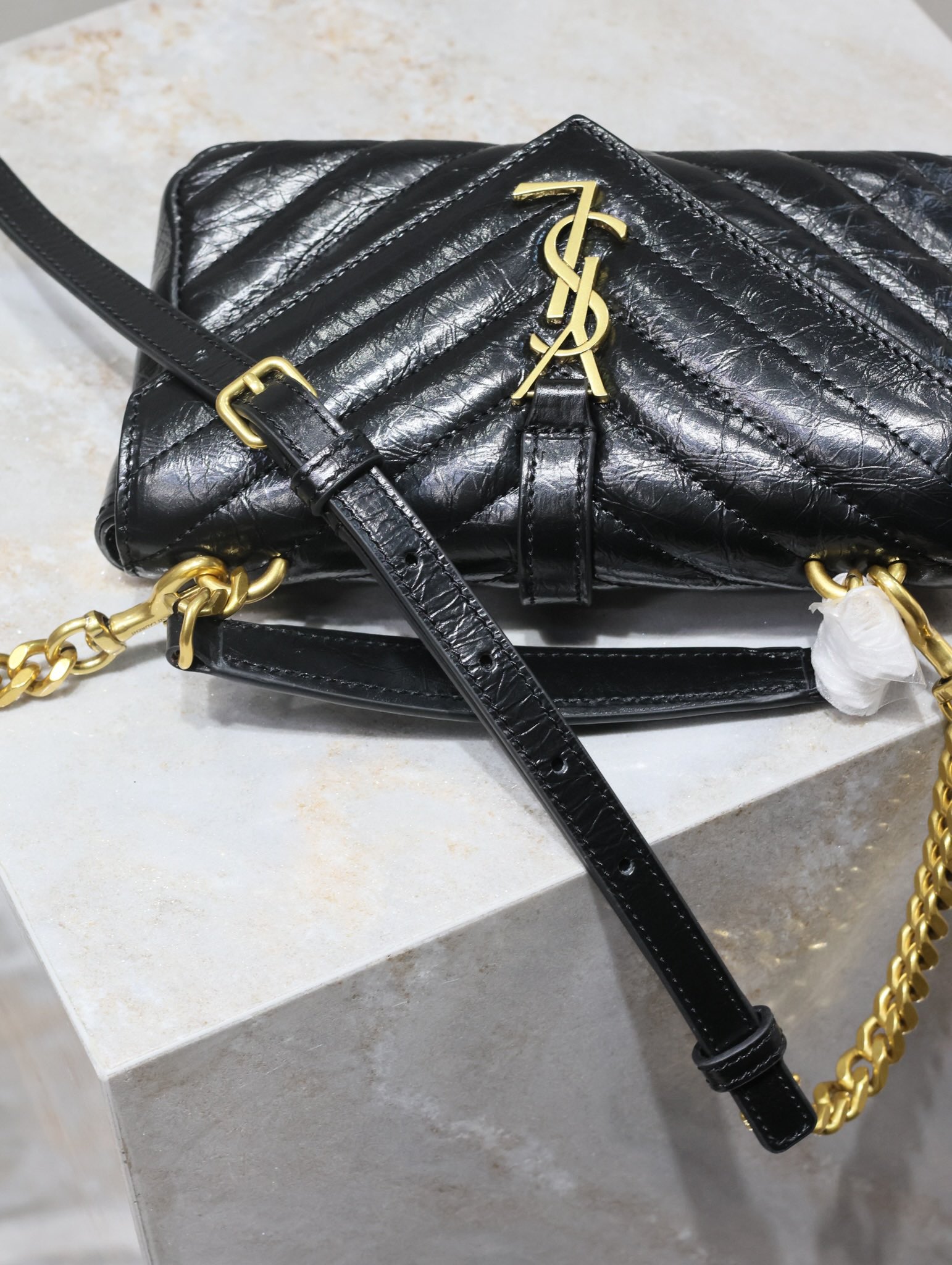 Yves Saint Laurent mini college waxed leather chain bag 779430