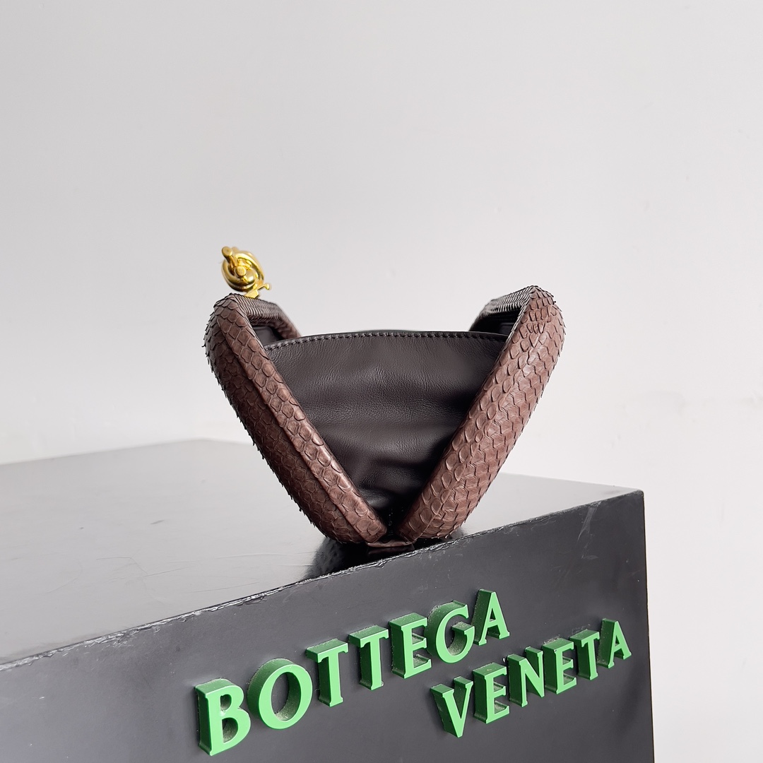 Bottega Veneta Python Leather Evening Bag 754614