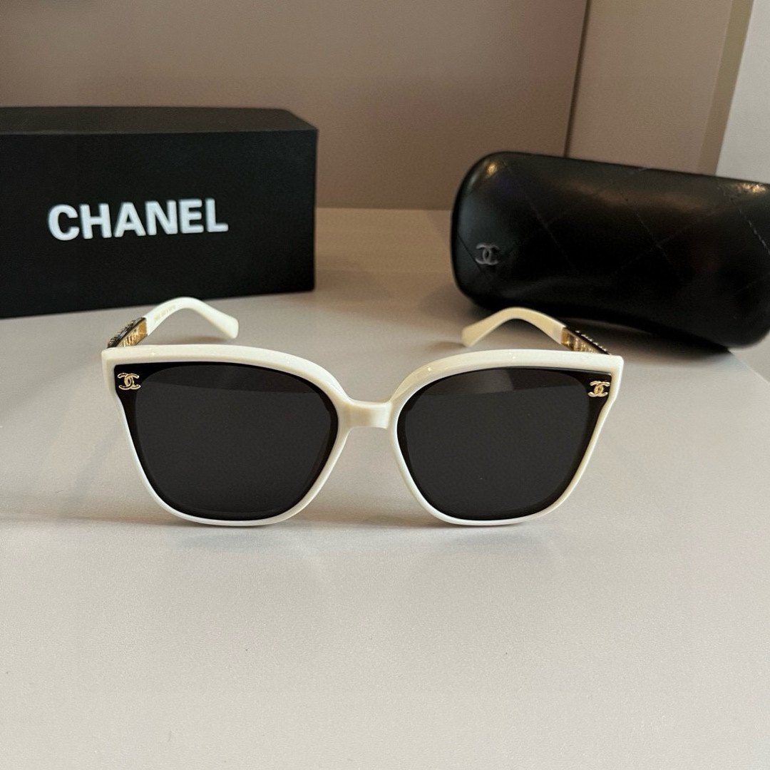Chanel round frame sunglasses