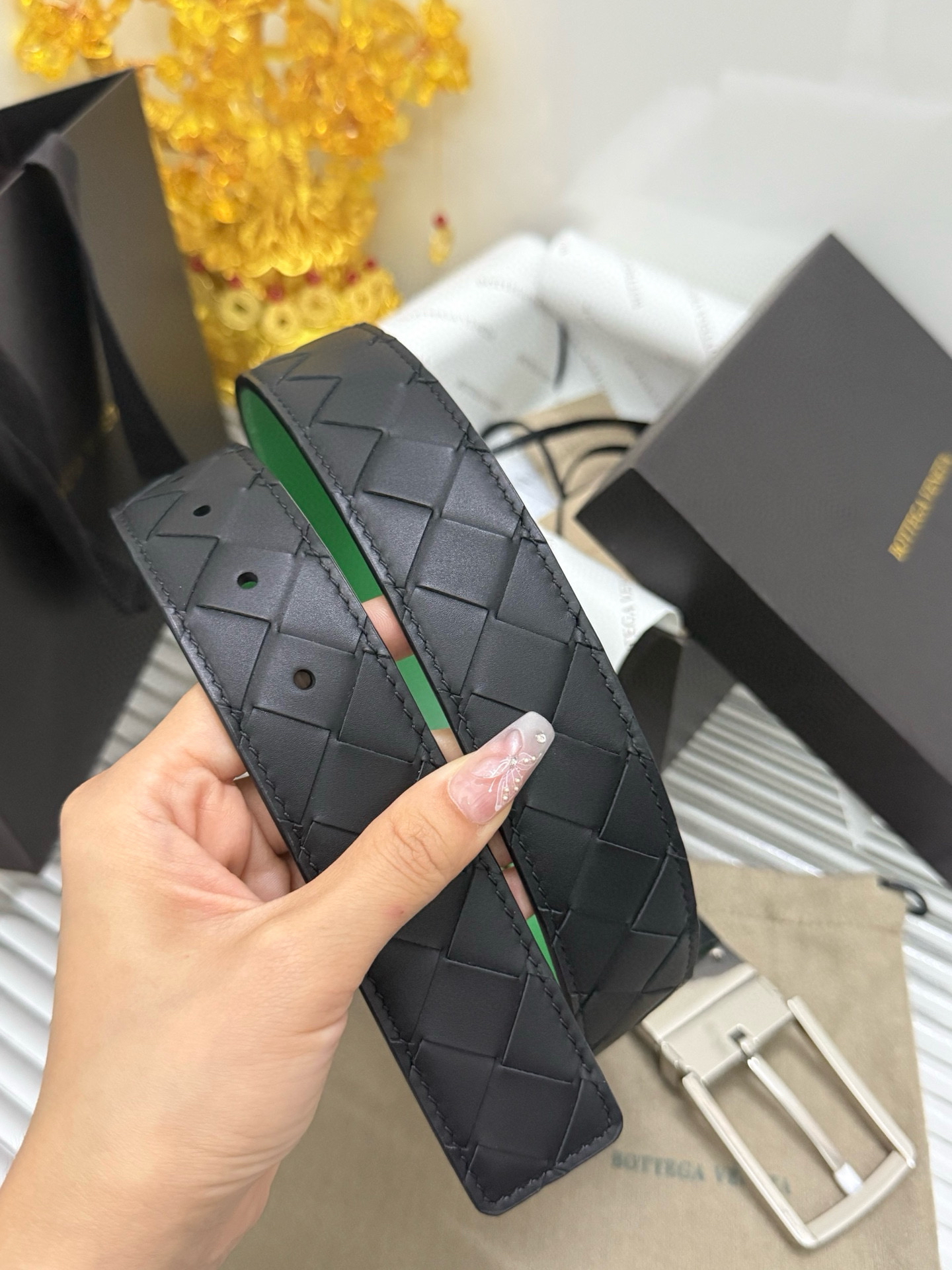 Bottega Veneta woven cowhide double-sided belt with a width of 3.4cm