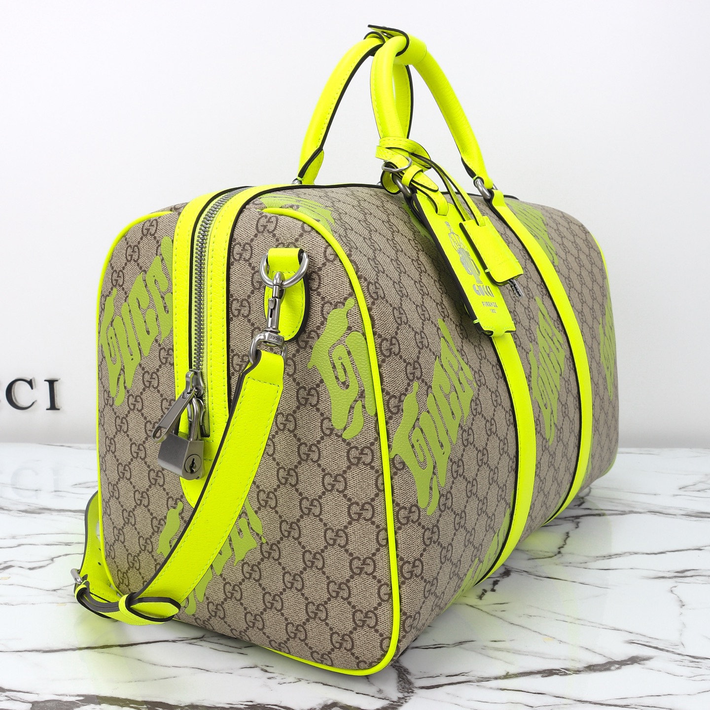Gucci Medium duffle bag with print 834962 FAEQD 9761