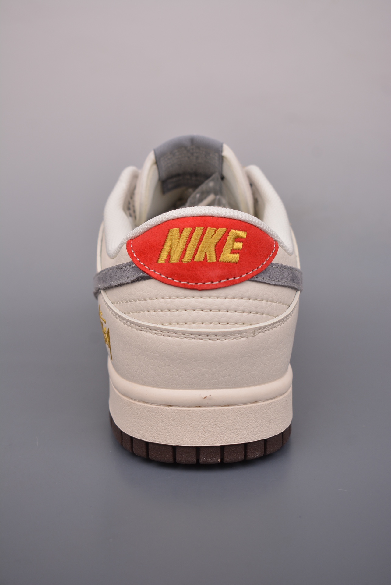 Supremex Stussy x Nike By You SB Dunk Low Retro SP Beige Grey Gold Embroidery XS1086-001