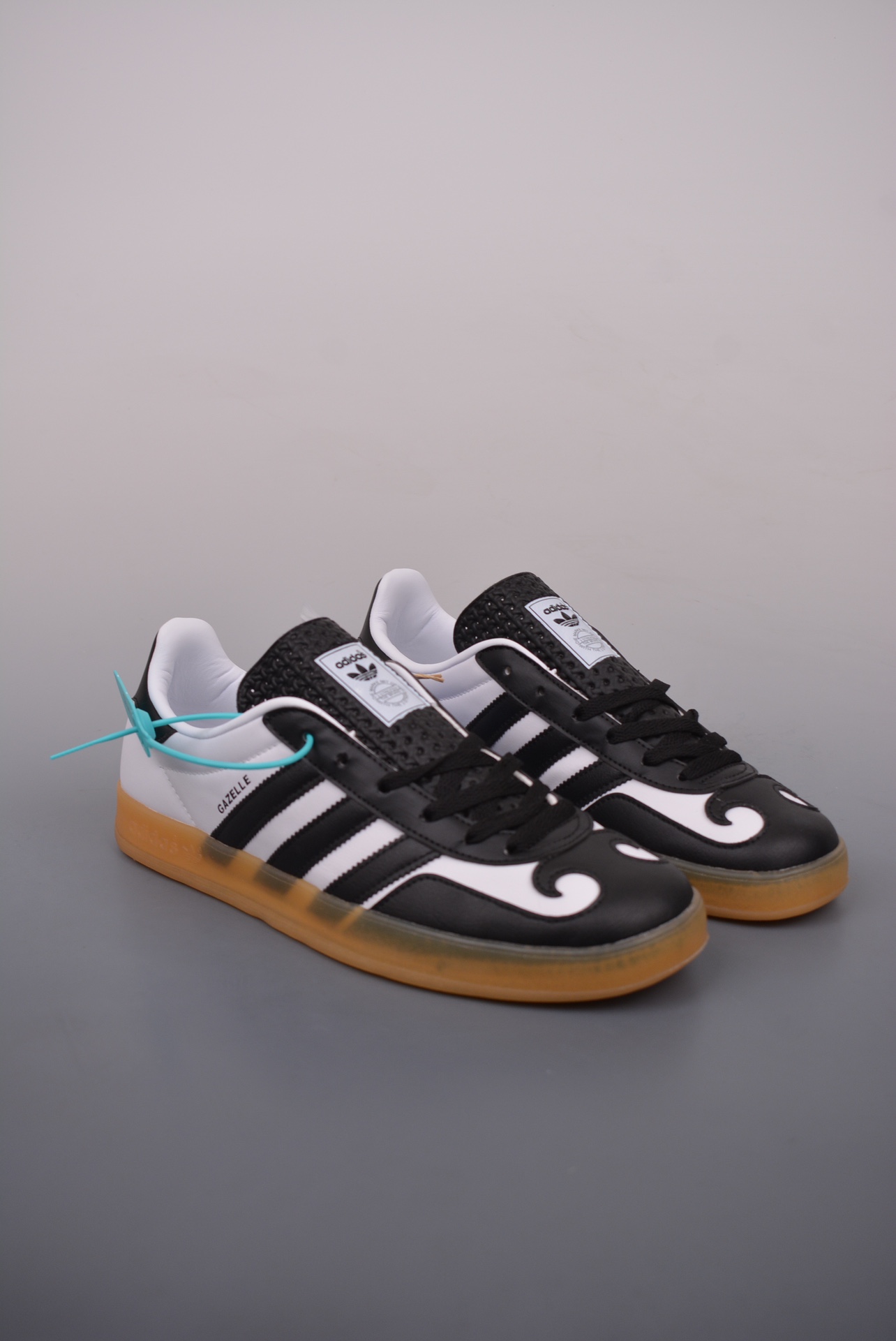 Adidas Gazelle Indoor TrainersGatsin Pack IH9990