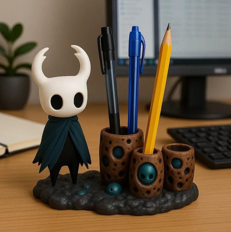 Hollow Knight Pen Stand