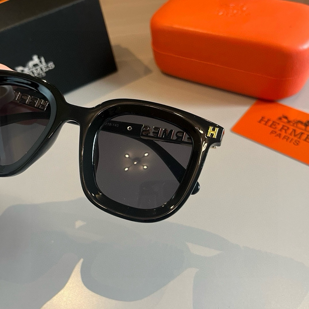 Hermes Square Frame Sunglasses