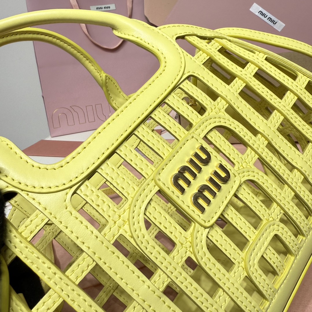Miu Miu Naa leather bag 5BA294